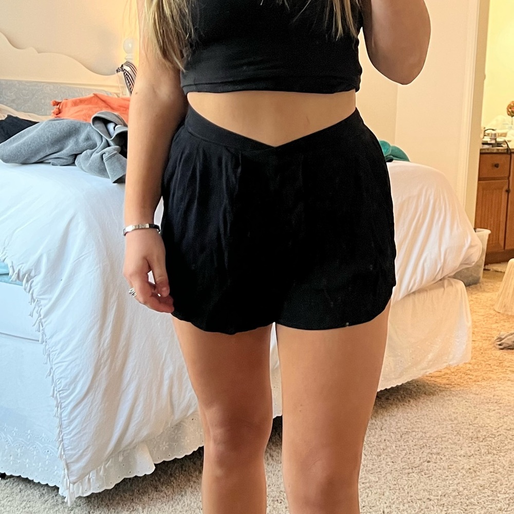 Black V Shorts